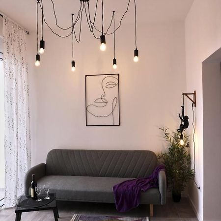 Studio Apartment, 5 Minutes To The Beach Бар Экстерьер фото