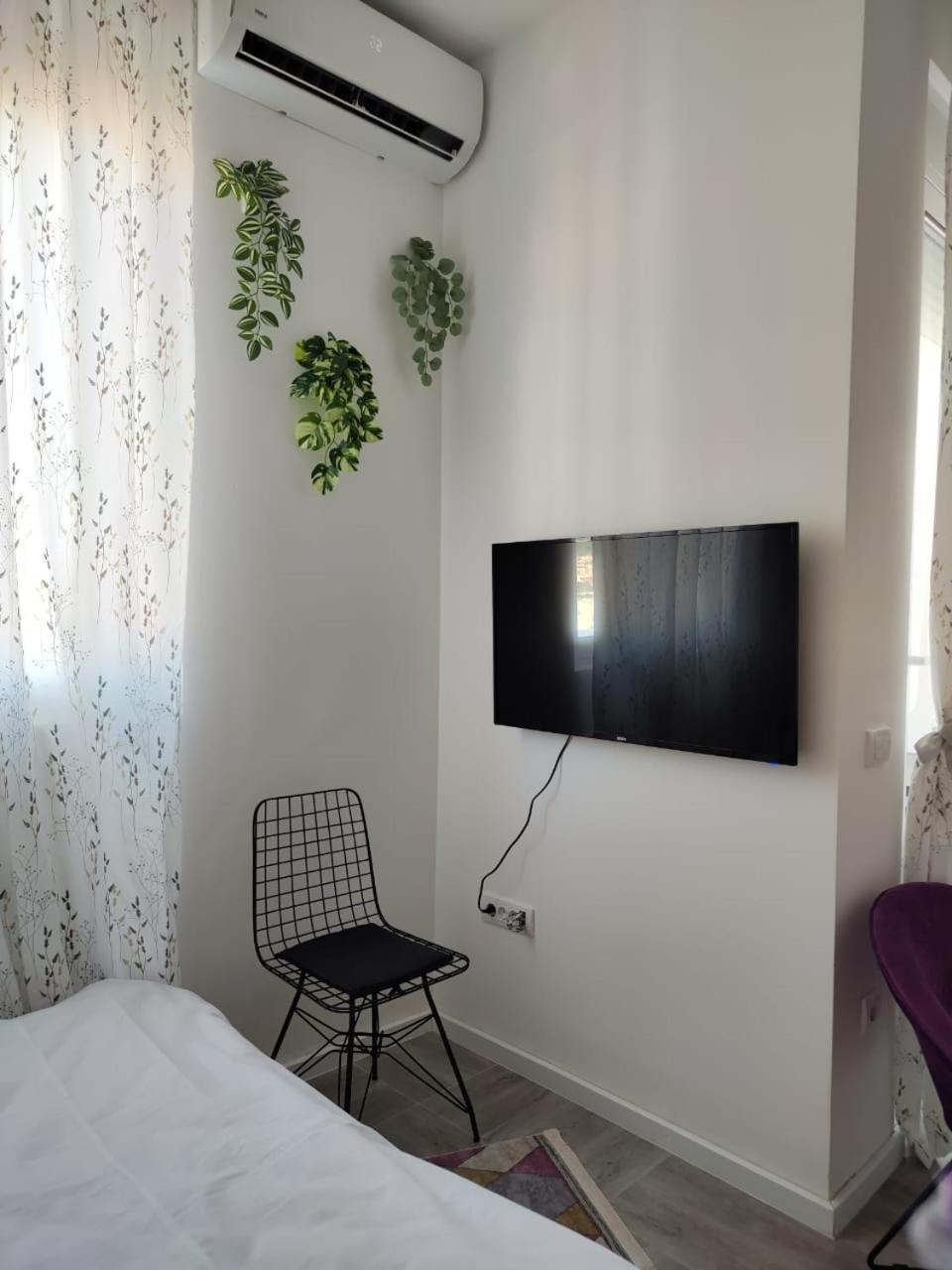 Studio Apartment, 5 Minutes To The Beach Бар Экстерьер фото